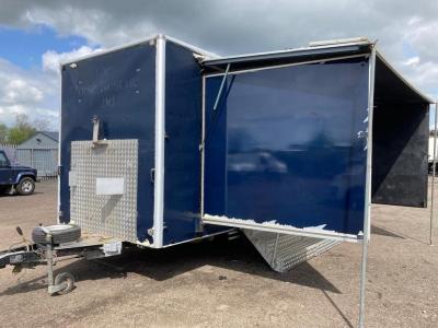 Twin Axle Enclosed Trailer with Pop Out