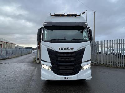 Iveco S-Way 490