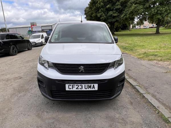 Peugeot Partner Professional Premium+